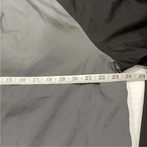 Roots 73 Hargrave bomber jacket Men’s Size Large Lightweight Snaps Black Grey - Picture 7 of 8